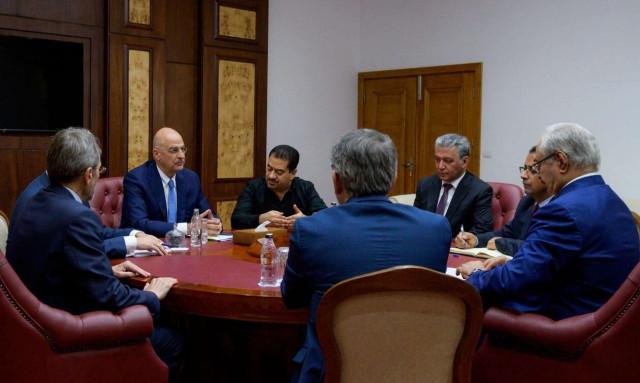 Συνάντηση Δένδια-Χαφτάρ: Ξεκάθαρη καταδίκη του τουρκολιβυκού μνημονίου