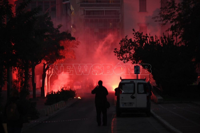 Πολυτεχνείο: Επεισόδια στην πλατεία Κλαυθμώνος