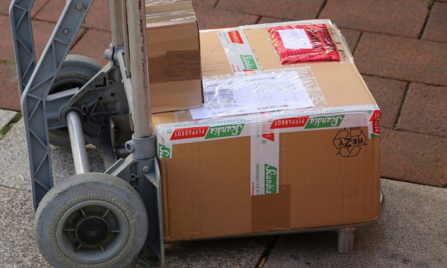 Black Friday: Τι προσέχω όταν παραλαμβάνω αγορές μέσω Internet