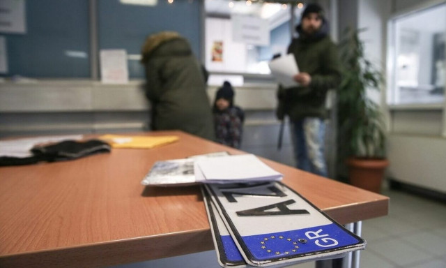 Κατάθεση πινακίδων: Ηλεκτρονικά από το γραφείο ή το κινητό