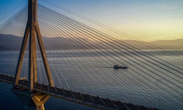 Railway connection between Rio and the port of Patras