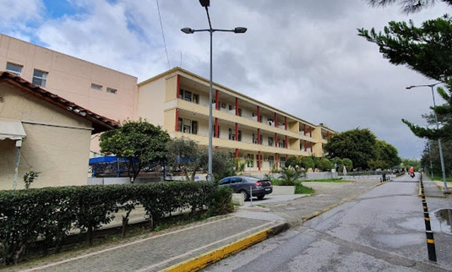 Ηράκλειο: 33χρονη με κορονοϊό «έσβησε» στο ταξί έξω από το νοσοκομείο