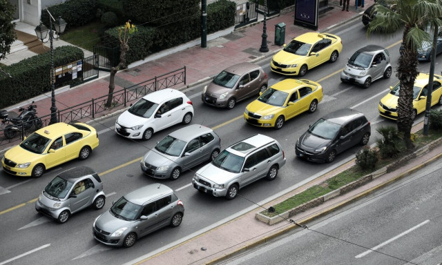 Τέλη κυκλοφορίας με το μήνα: Ποια τα οφέλη και οι παγίδες