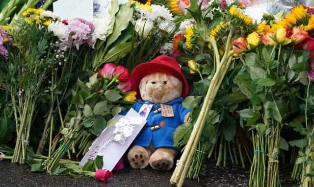 Βρετανία: Τι απέγιναν τα αρκουδάκια της βασίλισσας Ελισάβετ