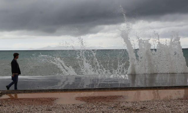Έκτακτο δελτίο επιδείνωσης καιρού: Έρχονται βροχές και καταιγίδες