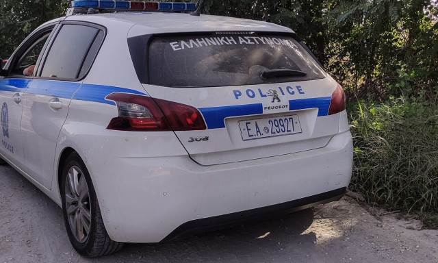 Αχαΐα: Αστυνομικοί... εξέδωσαν ταυτότητα σε καταζητούμενο