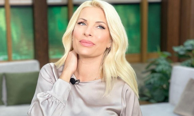 Ο Δημήτρης Ουγγαρέζος επέστρεψε στο πάνελ της Ελένης Μενεγάκη