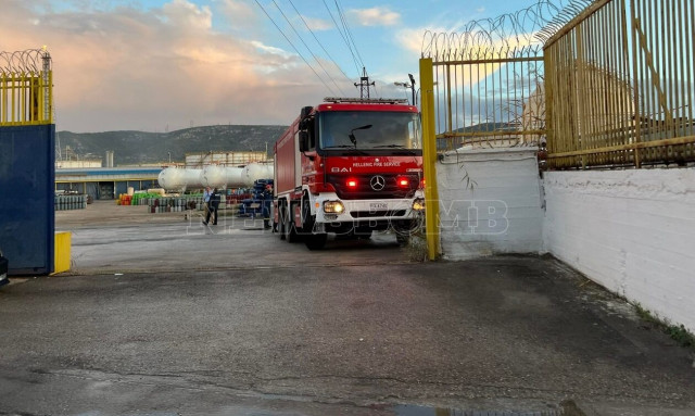 φωτιά ασπρόπυργος