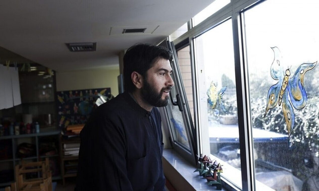 Πατήρ Αντώνιος: Η χλιδάτη ζωή με τις δωρεές στην Κιβωτό του Κόσμου