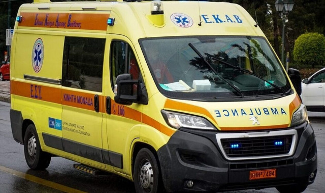 Πάτρα: Ξυλοκόπησε άγρια την πρώην του έξω από το σχολείο του παιδιού