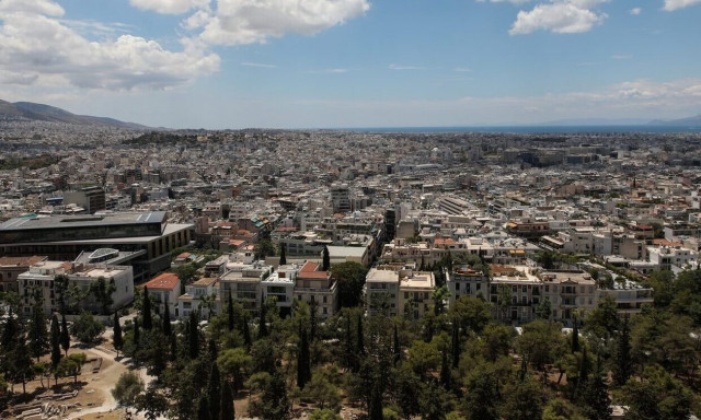 Αύξηση των εισπράξεων από μεταβιβάσεις ακινήτων βλέπει η κυβέρνηση