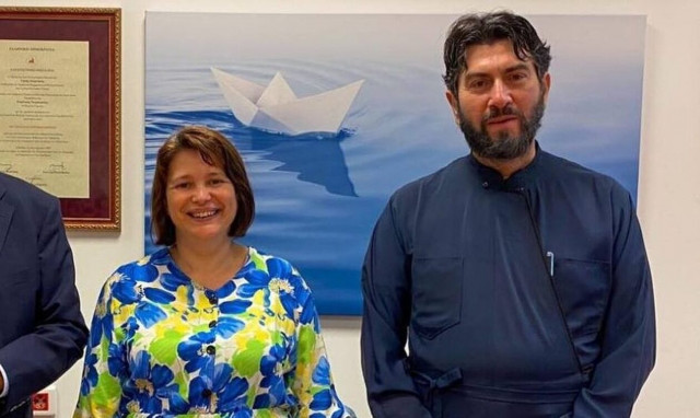 Κιβωτός του Κόσμου: Ακίνητα - φιλέτα και οι θυρίδες της πρεσβυτέρας