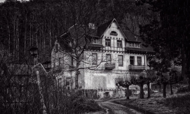 Ανεξιχνίαστες υποθέσεις: Ο «αδύνατος» φόνος στο κλειδωμένο δωμάτιο