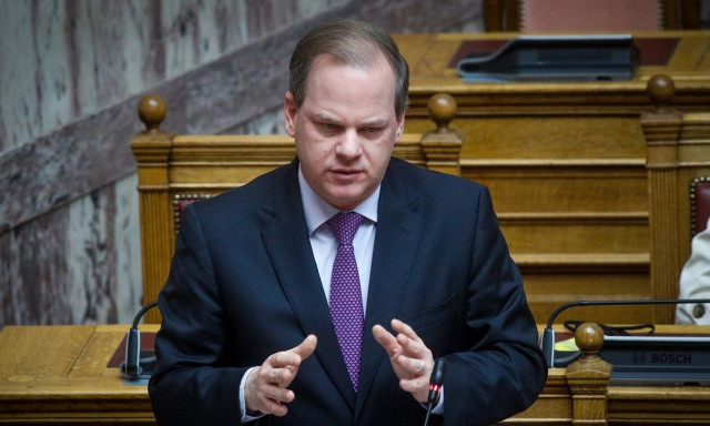 Οι κινήσεις Καραμανλή που έφεραν μείωση στα διόδια της Αττικής Οδού