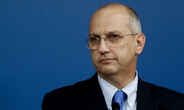 Νέα κόντρα κυβέρνησης - ΣΥΡΙΖΑ για τις παρακολουθήσεις