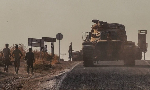 Συρία: Χιλιάδες Κούρδοι διαδήλωσαν εναντίον των τουρκικών επιχειρήσεων