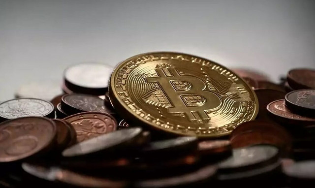 Bitcoin: Υποχωρεί στα 16.000 δολάρια - Πτώση 3%