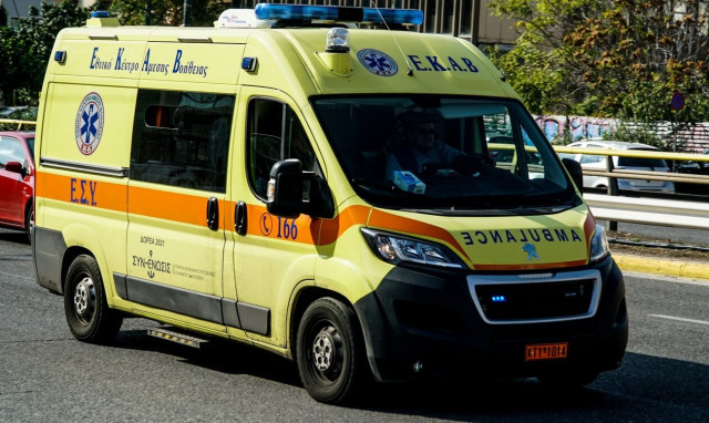 Πειραιάς: Τροχαίο ατύχημα με δύο τραυματίες