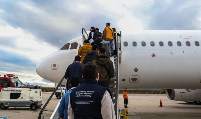 Υπουργείο Μετανάστευσης: Εθελούσιος επαναπατρισμός 86 μεταναστών