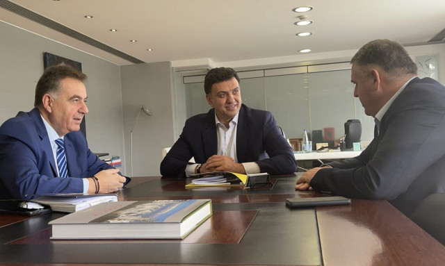 Έπεσαν οι υπογραφές για τη νέα μαρίνα στο Μεγανήσι