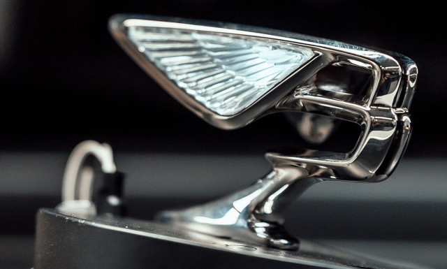 Πόσες μέρες χρειάζεται για να φτιαχτεί το έμβλημα της Bentley;