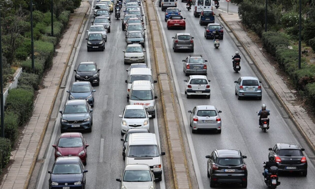 «Φρακαρισμένη» παραμένει η παλαιά εθνική οδός Αθηνών-Κορίνθου