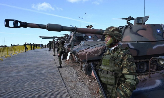 Ένοπλες Δυνάμεις: Πήρε «φωτιά» το Αιγαίο! Το Newsbomb.gr στην άσκηση «ΚΟΛΟΣΣΟΣ» στη Ρόδο