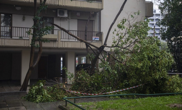 Θεσσαλονίκη: Αποτιμώνται οι ζημιές που άφησε πίσω της η «Άριελ»