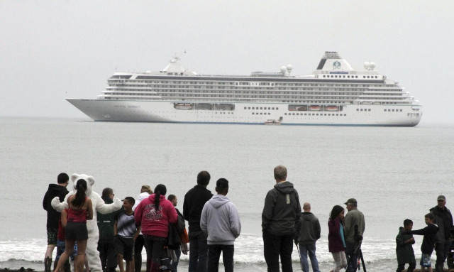 Τεράστιο κύμα «σάρωσε» πλοίο στην Ανταρκτική - Ένας επιβάτης νεκρός