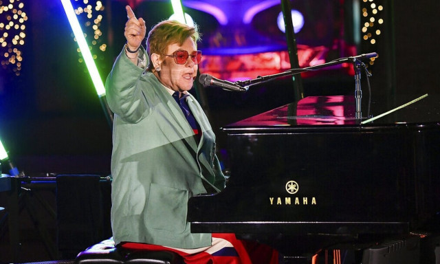 Έλτον Τζον: Θα εμφανιστεί στο Φεστιβάλ του Γκλάστονμπερι το 2023