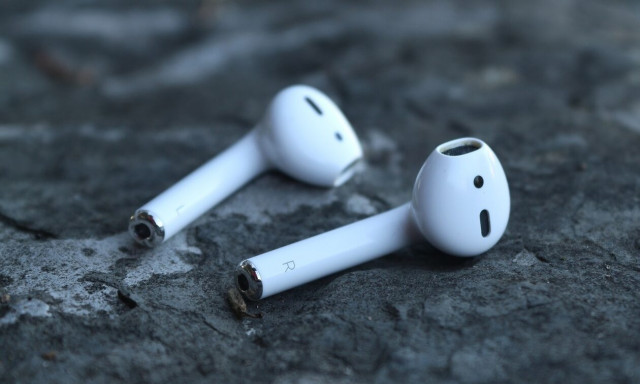 Βρήκε το κλεμμένο αυτοκίνητό του χάρη στα ακουστικά του