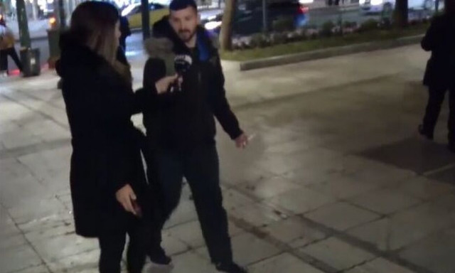 ΕΡΤ: Το απρόοπτο την ώρα της ζωντανής σύνδεσης