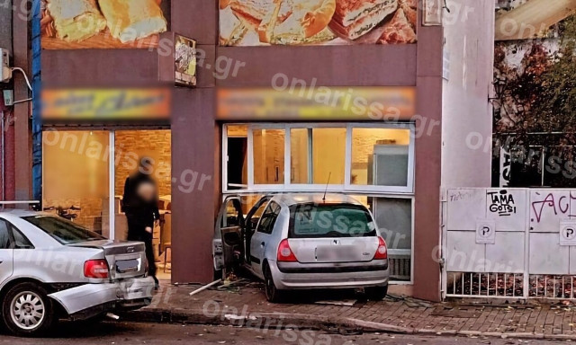 Λάρισα: «Μπούκαρε» με το αυτοκίνητο σε τυροπιτάδικο