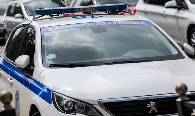 Πειραιάς: Σκότωσε τη σύντροφό του και παραδόθηκε