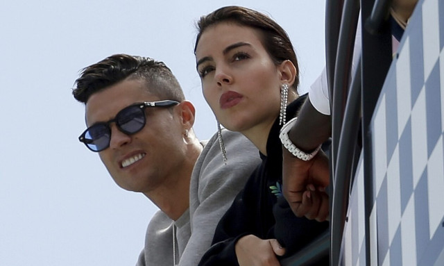 Μουντιάλ 2022: Η σύντροφος του Κριστιάνο Ρονάλντο με μαγιό σε παραλία