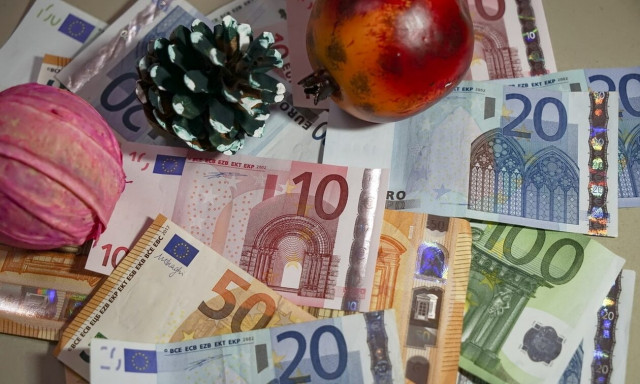 Λεφτά, χρήματα