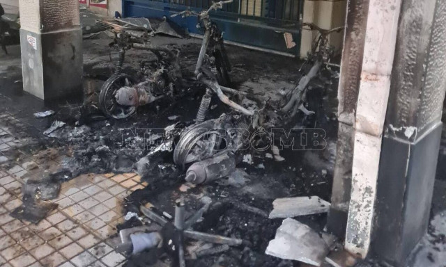 Εικόνες από την εμπρηστική επίθεση στην Κυψέλη