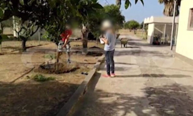 Κιβωτός του Κόσμου: Η παιδική εργασία και ο «μεσσίας» πάτερ Αντώνιος