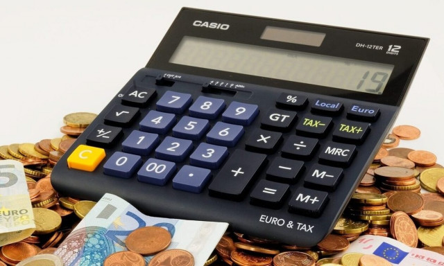 Τελευταίο «καμπανάκι» από την εφορία για χιλιάδες φορολογουμένους