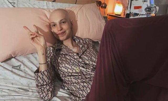 Tο συγκινητικό αντίο μιας influencer λίγο πριν πεθάνει από καρκίνο