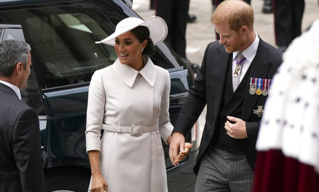 Mέγκαν Μαρκλ: Φόρεσε το δαχτυλίδι της Νταϊάνα στο «κόκκινο χαλί»