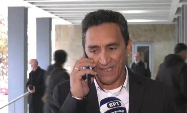 Πρόεδρος Ρομά: «Για 20 ευρώ δεν πυροβολείς» - Συνάντηση με Θεοδωρικάκο