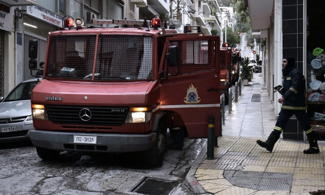 Θεσσαλονίκη: Νεαρός έπεσε από φωταγωγό