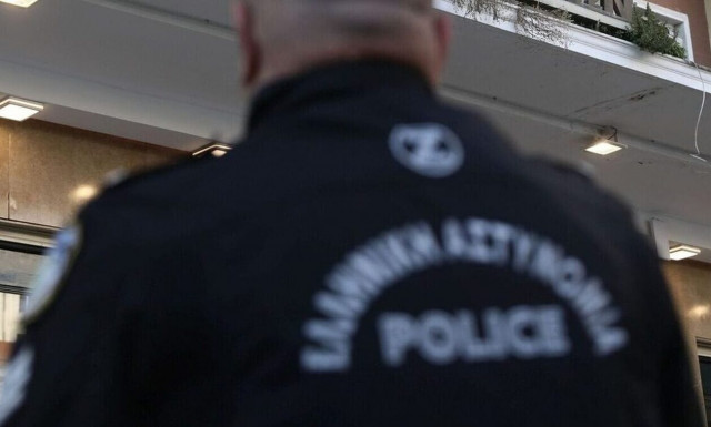 Συνελήφθη αστυνομικός για κατοχή ναρκωτικών