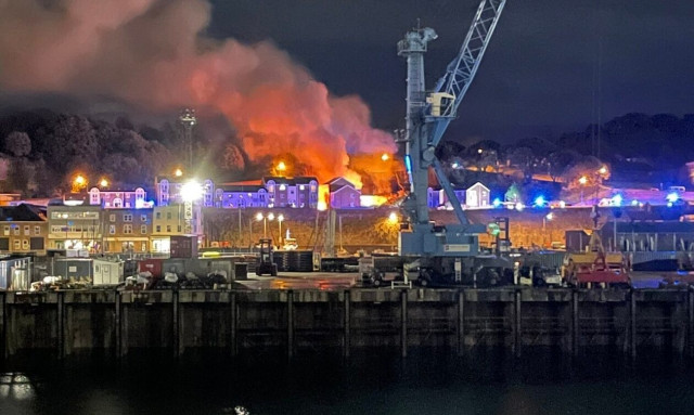 Έκρηξη σε πολυκατοικία στη Βρετανία – Ένας νεκρός και 12 αγνοούμενοι