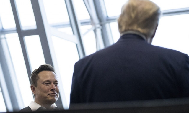 Ο Μασκ απειλεί να βγάλει τα «μαύρα κατάστιχα» του Twitter στη φόρα - Για δικαίωση μιλά ο Τραμπ