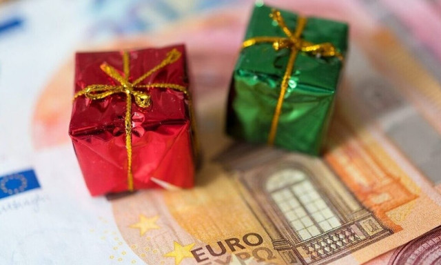 Πληρωμές: Πότε καταβάλλονται επιδόματα, συντάξεις, δώρα