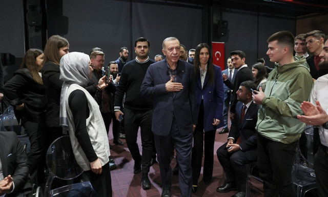 Ερντογάν: Οι Έλληνες φοβούνται ότι ο Tayfun θα χτυπήσει την Αθήνα