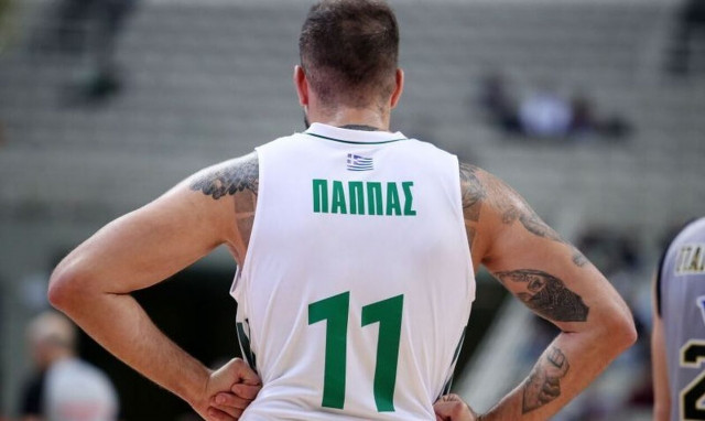 Νίκος Παππάς: Έπαιξε ξανά με τον Παναθηναϊκό στο ΟΑΚΑ και αποθεώθηκε