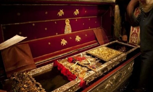 Άγιος Σπυρίδων: Οι παραδόσεις για τον προστάτη της Κέρκυρας